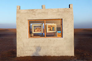The smallest gallery in the desert at the camp Erg Lihoudi